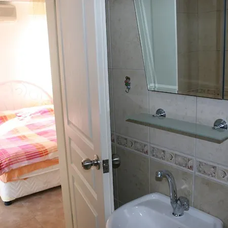 Sunny Cleodora Appartement *