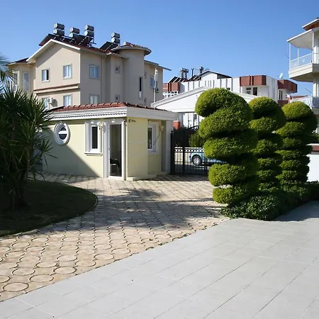 Sunny Cleodora Apartmán